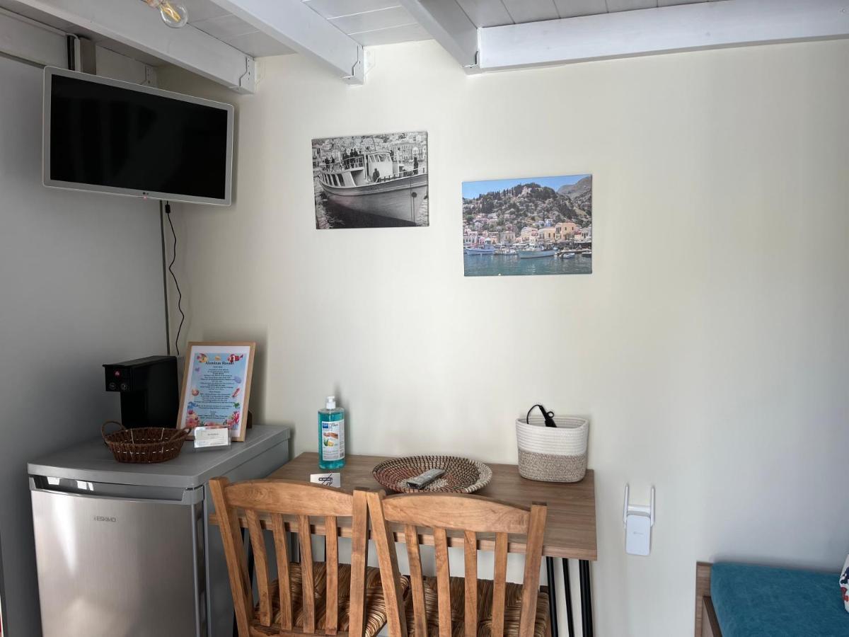 Aleminas Rooms Сими Екстериор снимка